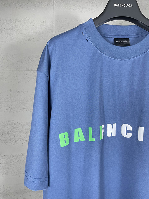 バレンシアガ イングリッシュカラーロゴフォームプリントウォッシュ磨かれた古い半袖Tシャツ