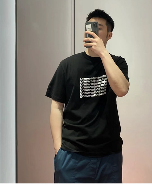 アレキサンダーワンコピー 新しい弾幕ロゴ発泡半袖Tシャツ
