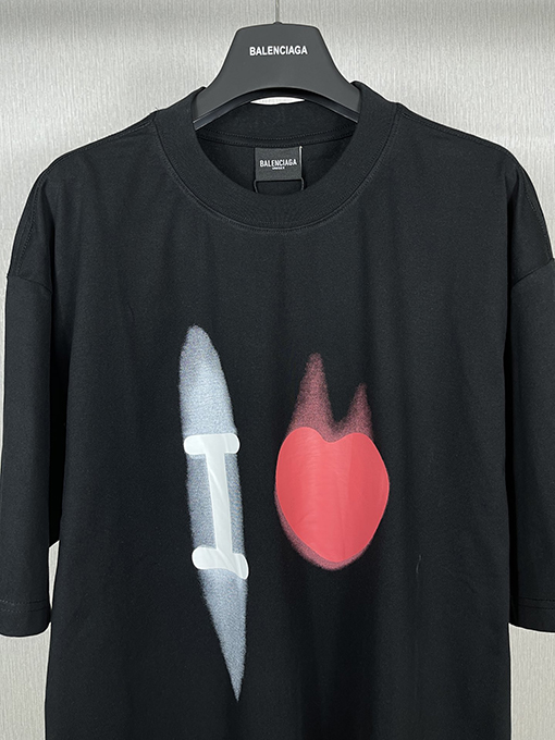 バレンシアガスーパーコピーネックライン刺繍ロゴ半袖Tシャツ