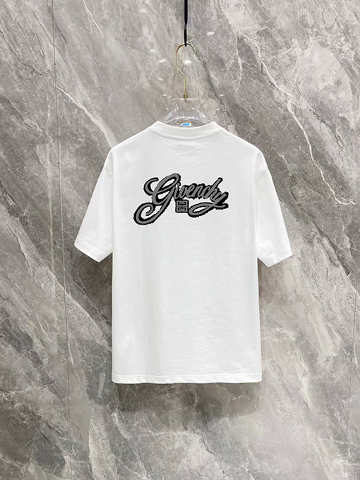 ジバンシイ スタイリッシュなクルーネックTシャツ