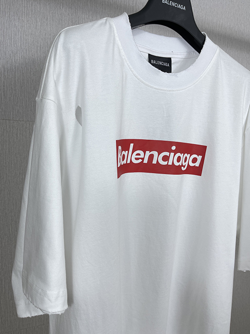 バレンシアガプリント半袖Tシャツ
