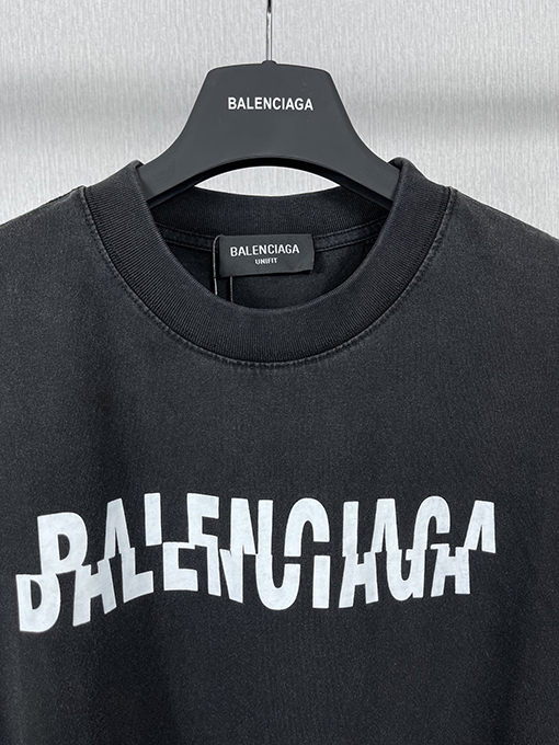 バレンシアガ間違った文字ロゴプリントウォッシュ半袖Tシャツ