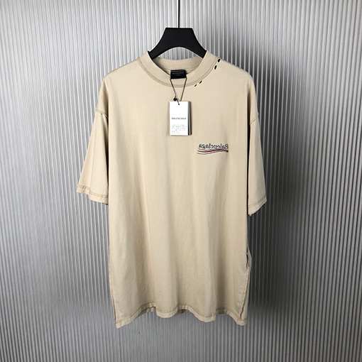 バレンシアガスーパーコピー 新しいキャンペーンのインサイドアウト、色あせた黒いコーラニット半袖Tシャツ。
