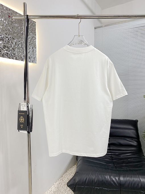 アクネストゥディオズ 新しい半袖Tシャツ