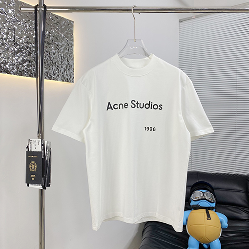 アクネストゥディオズ 新しい前後プリント半袖Tシャツ