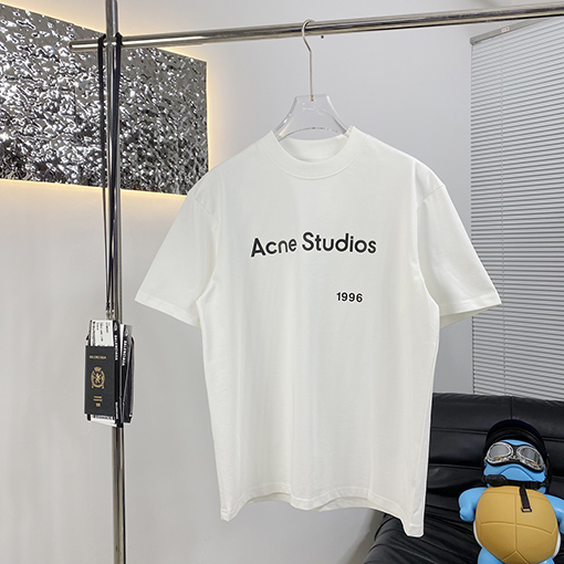 アクネストゥディオズ 新しい前後プリント半袖Tシャツ
