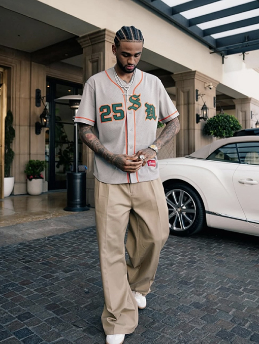 シュプリームコピー SS25 OLD ENGLISH BASEBALL JERSEY 25ベースボールTシャツ