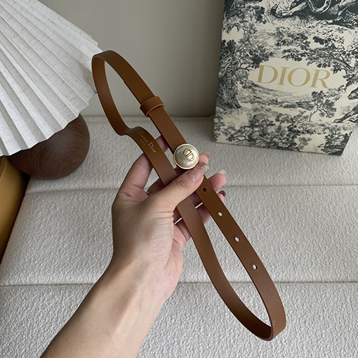 ディオールグレインレザー両面ベルト