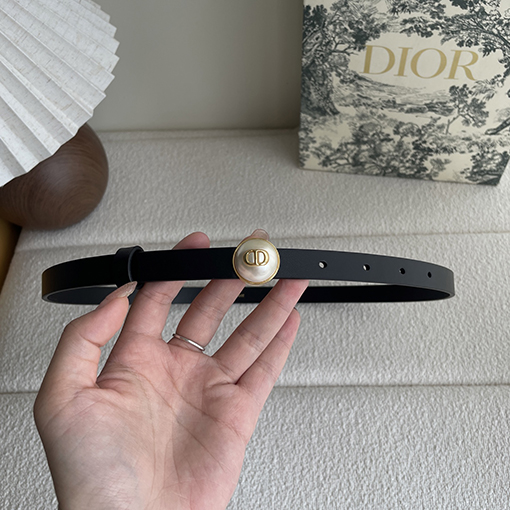 ディオールグレインレザー両面ベルト