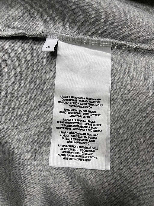 セリーヌ クラシックな小さなロゴプリントの重い半袖Tシャツ