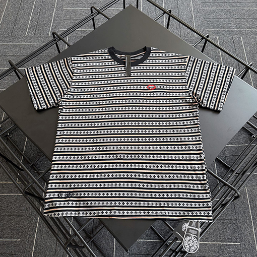 クロムハーツ ストライプサンスクリット半袖Tシャツ