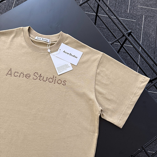 アクネストゥディオズ 新しい廃土風リベット文字半袖Tシャツ