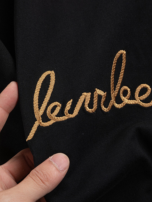 バーバリー 胸と背中のクラシックな金糸シンプルな文字刺繍ロゴ半袖Tシャツ