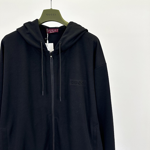 グッチ 黒と白のリブフード付きジッパージャケット