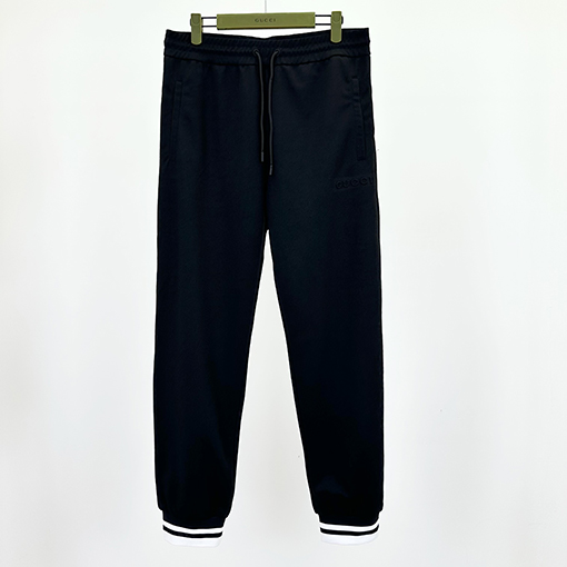 グッチ 黒と白のリブスウェットパンツ