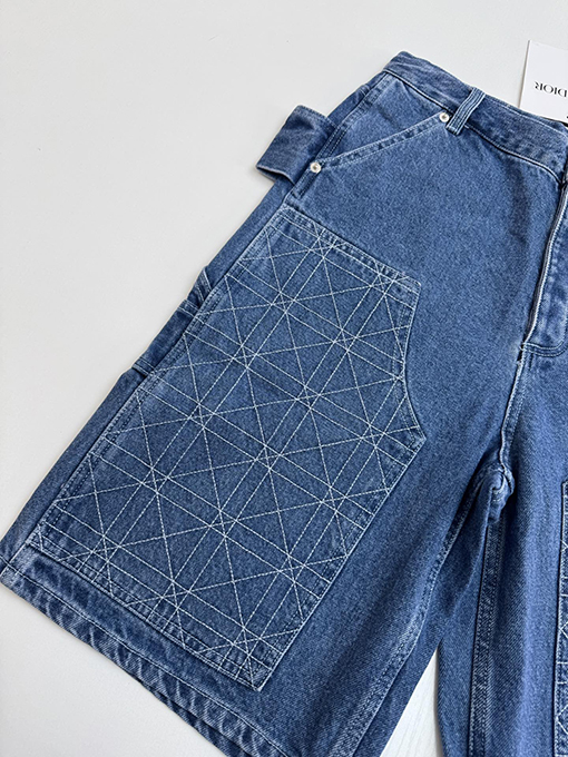 ディオール 新しい菱角線ファッション刺繍デニムパンツ