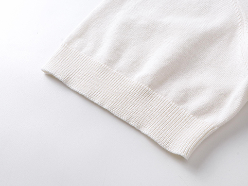 ルイヴィトンスーパーコピー LV定番のツイストロープロゴニット半袖Tシャツ