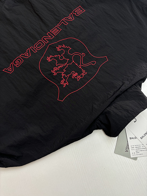 バレンシアガ 新しい Lionub マンチェスター・ユナイテッドのスポーツジャケット