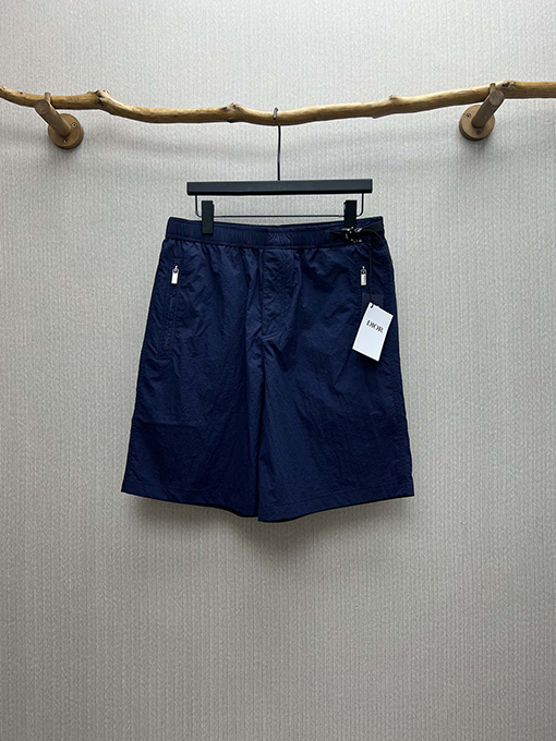 ディオール 新しい Dior ベルトバックルショーツ