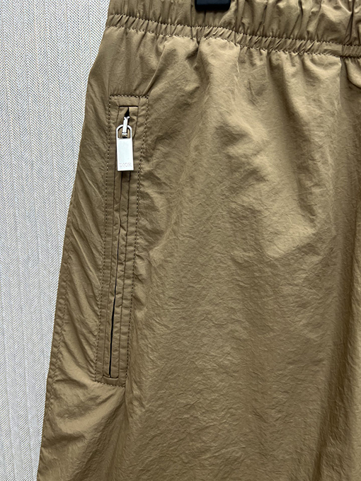 ディオール 新しい Dior ベルトバックルショーツ
