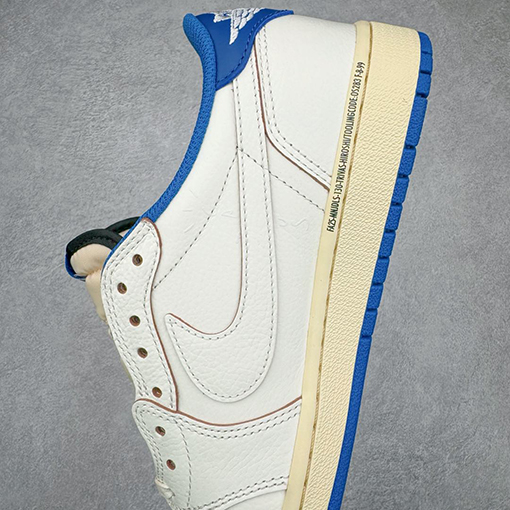 Travis Scott x Air Jordan AJ1 Low OG SP TSコラボレーションバーブローカットスニーカー