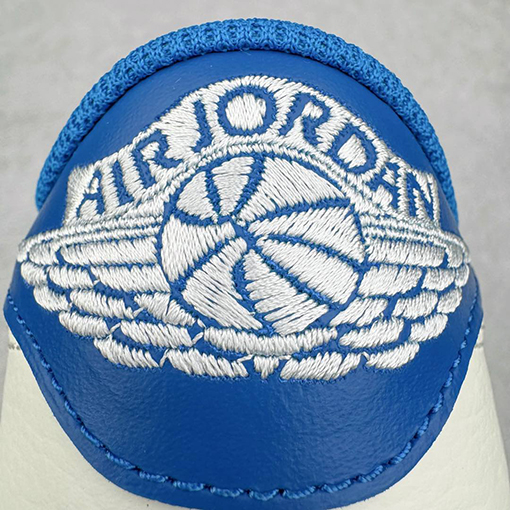 Travis Scott x Air Jordan AJ1 Low OG SP TSコラボレーションバーブローカットスニーカー