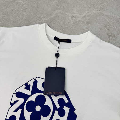 ルイヴィトンコピー アルファベットプリント半袖Tシャツ