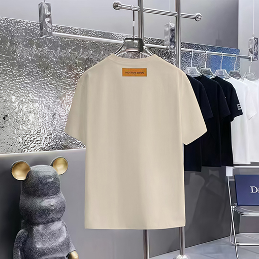 ルイヴィトンコピー プリントラウンドネック半袖Tシャツ