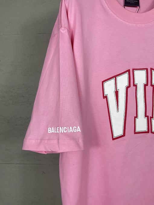 バレンシアガ 胸の VIP アルファベットパッチ刺繍ロゴ半袖Tシャツ
