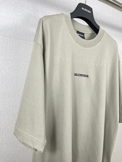 バレンシアガコピー フロントとリアのクラシックな文字刺繍半袖Tシャツ