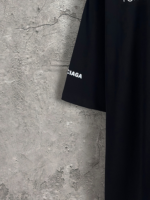 バレンシアガスーパーコピー Balenciaga ファッションフードコラボ半袖Tシャツ