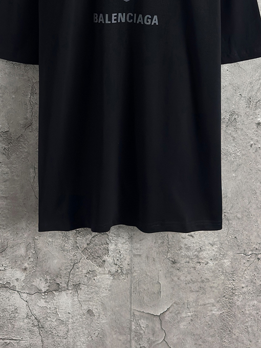 バレンシアガコピー Balenciaga wifi 520 限定植毛プリント半袖Tシャツ