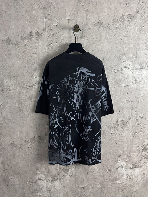 バレンシアガ マンネリコラボコレクションセメントスプレー汚れた手描き刺繍半袖Tシャツ