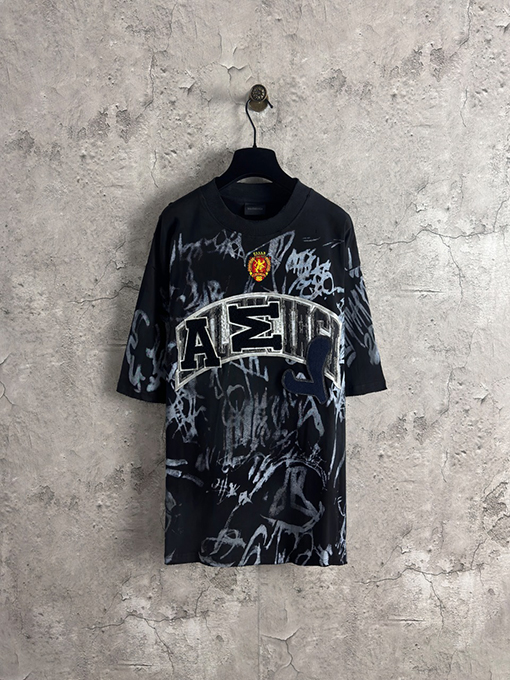 バレンシアガ マンネリコラボコレクションセメントスプレー汚れた手描き刺繍半袖Tシャツ
