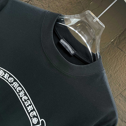 クロムハーツ新しい半袖Tシャツ