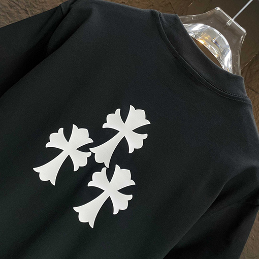 クロムハーツ新しい半袖Tシャツ