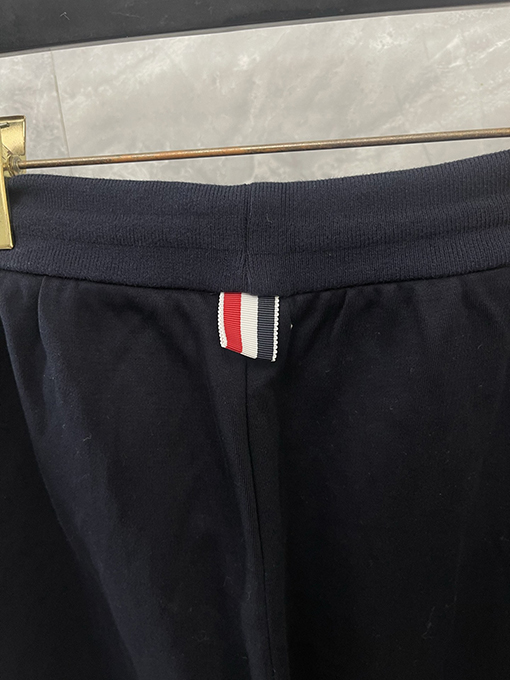 トムブラウンポケットアンクルパンツ