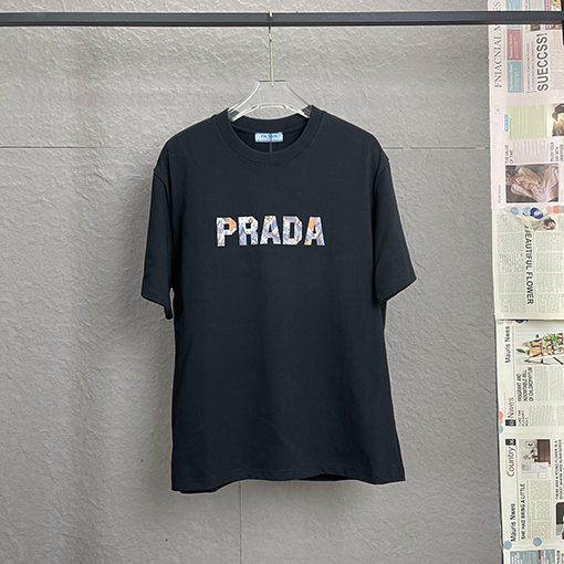 プラダスーパーコピー 新しいメンズカジュアル半袖Tシャツ