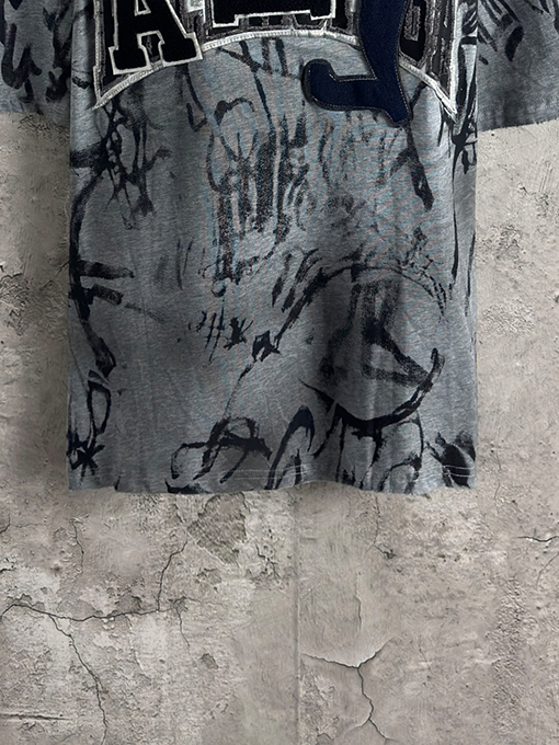 バレンシアガコピー マンネリコラボコレクションセメントスプレー汚れた手描き刺繍半袖Tシャツ