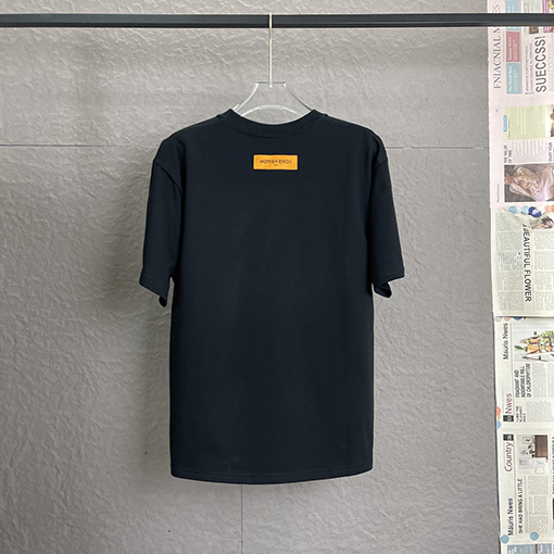 ルイヴィトン 新しい立体ゴム文字ロゴプリント半袖Tシャツ