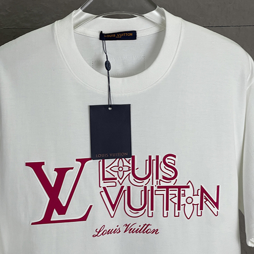 ルイヴィトン 新しい立体ゴム文字ロゴプリント半袖Tシャツ