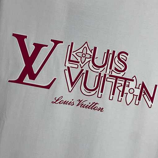 ルイヴィトン 新しい立体ゴム文字ロゴプリント半袖Tシャツ