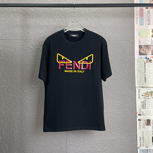 フェンディコピー 新しいオリジナルメンズカジュアル半袖Tシャツ