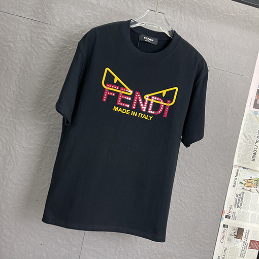フェンディコピー 新しいオリジナルメンズカジュアル半袖Tシャツ