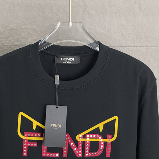 フェンディコピー 新しいオリジナルメンズカジュアル半袖Tシャツ