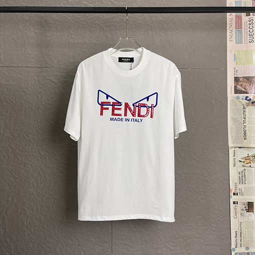 フェンディコピー 新しいオリジナルメンズカジュアル半袖Tシャツ
