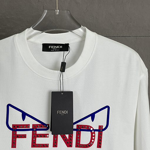フェンディコピー 新しいオリジナルメンズカジュアル半袖Tシャツ