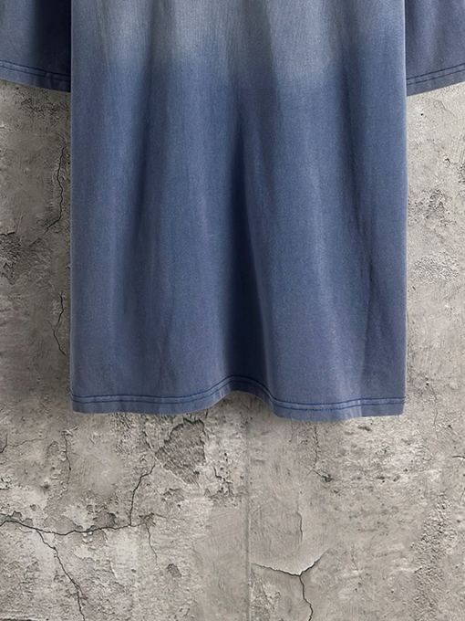 バレンシアガ バックバットロゴプリント半袖Tシャツ