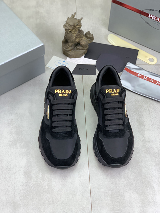 プラダスーパーコピー新しいファッションメンズシューズ
