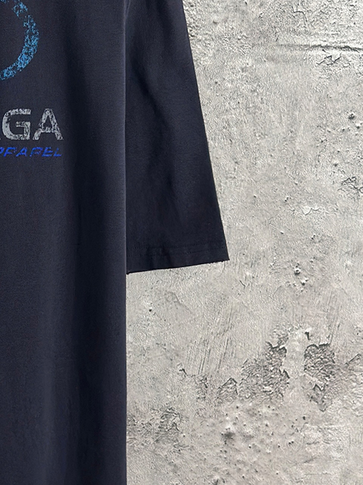 バレンシアガスーパーコピー サーフィンロゴ直噴プリント半袖Tシャツ